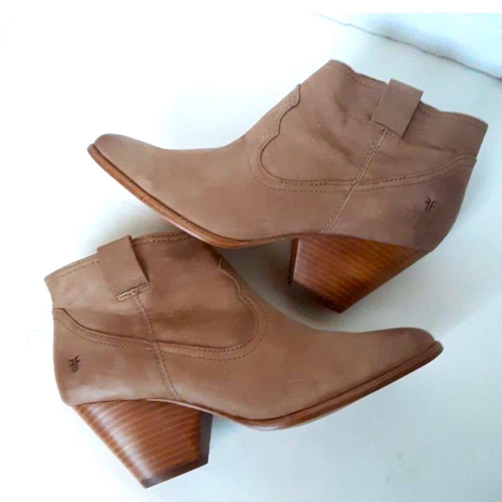 FRYE Reina booties - stone, size 7